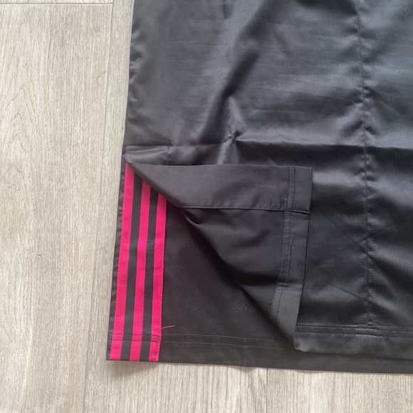 NWOT ADIDAS Dress with Slits Sz L - Picture 2 of 5